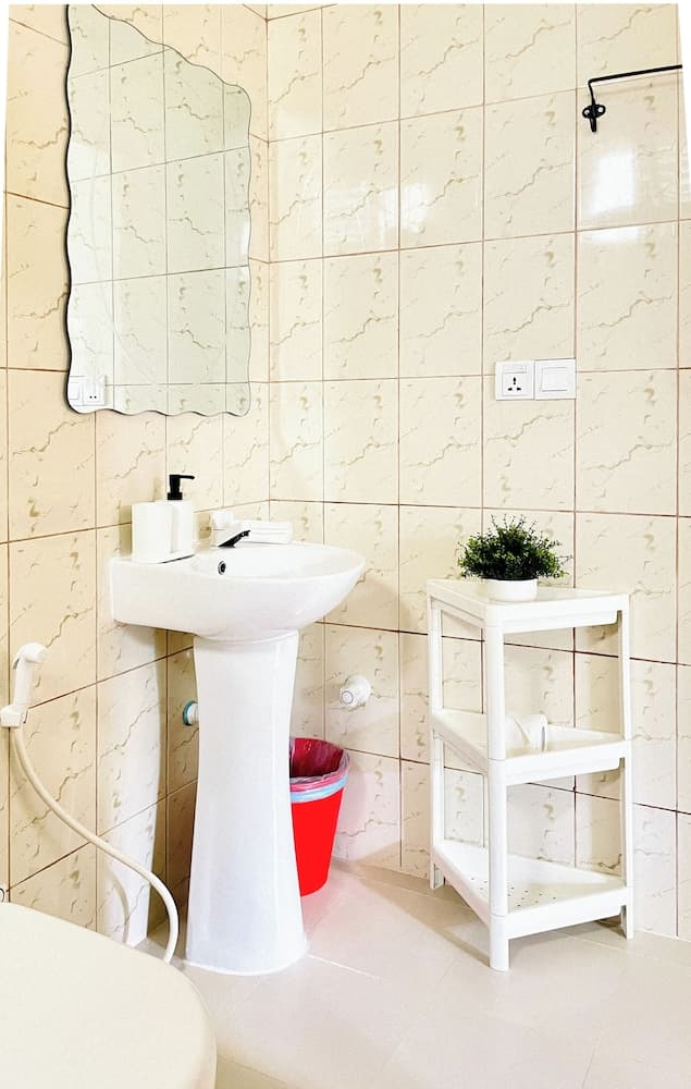 Three Hearts Guesthouse - View 27