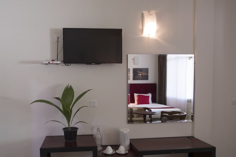 Global Residence - View 35