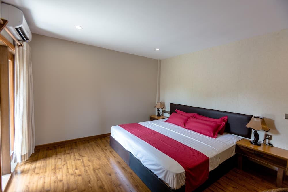 West Sands - View 20