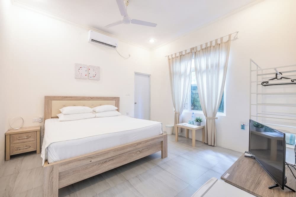 Three Hearts Guesthouse - View 72