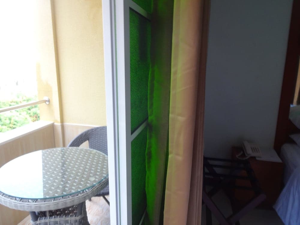 Six In One - View 48