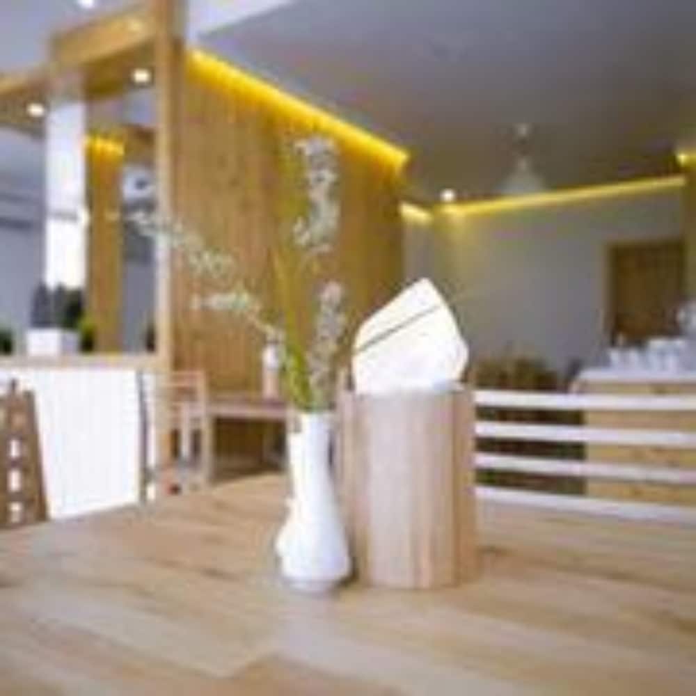 Pine Lodge Maldives - View 11