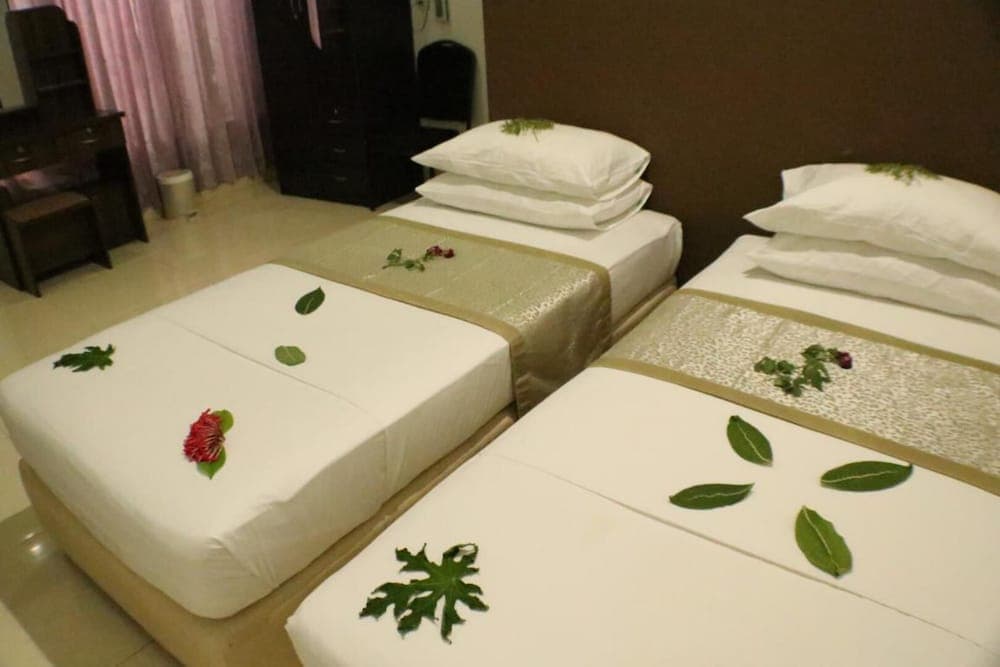 Feridhoo Inn - View 10