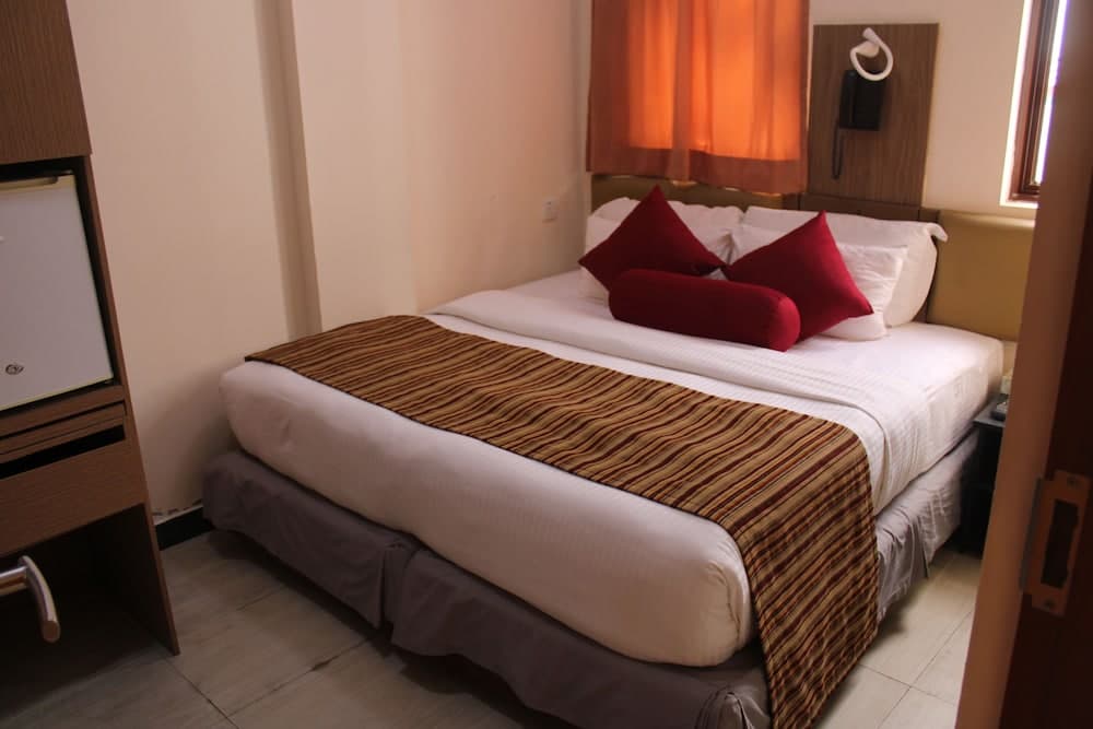 Beehive Central - View 14