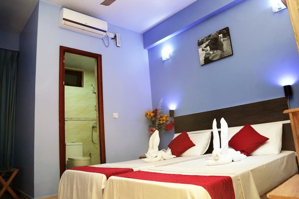 Hotel Elite Inn - View 8