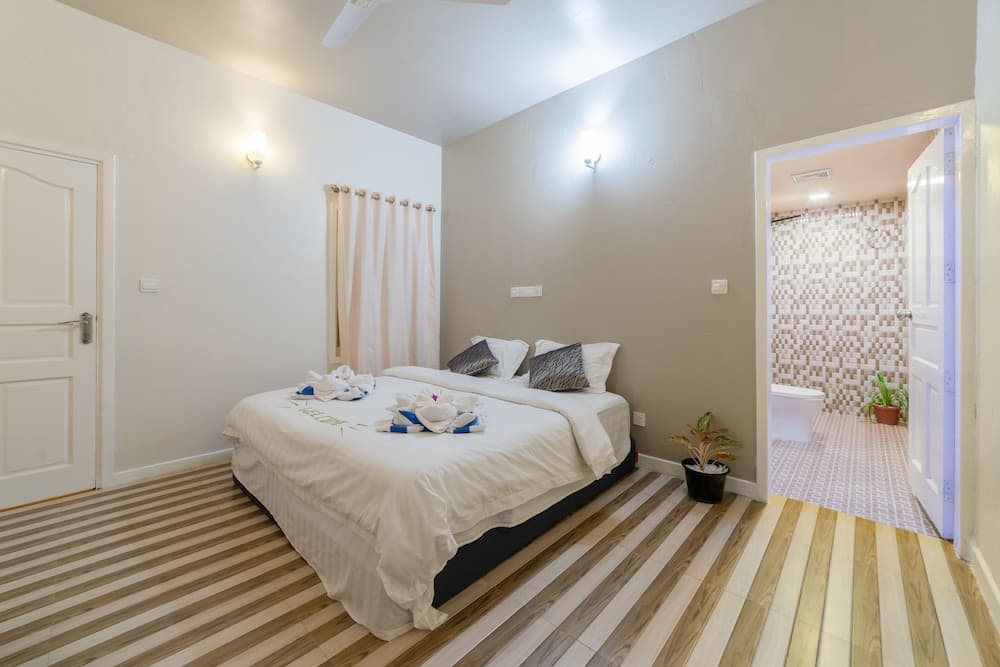 Starry Night At Ukulhas - View 14