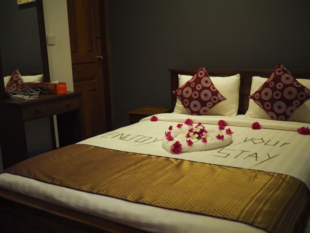 Equator HomeStay - View 14