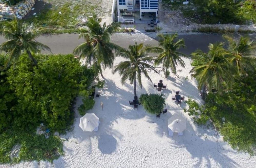 Whiteharp Beach Inn - View 33