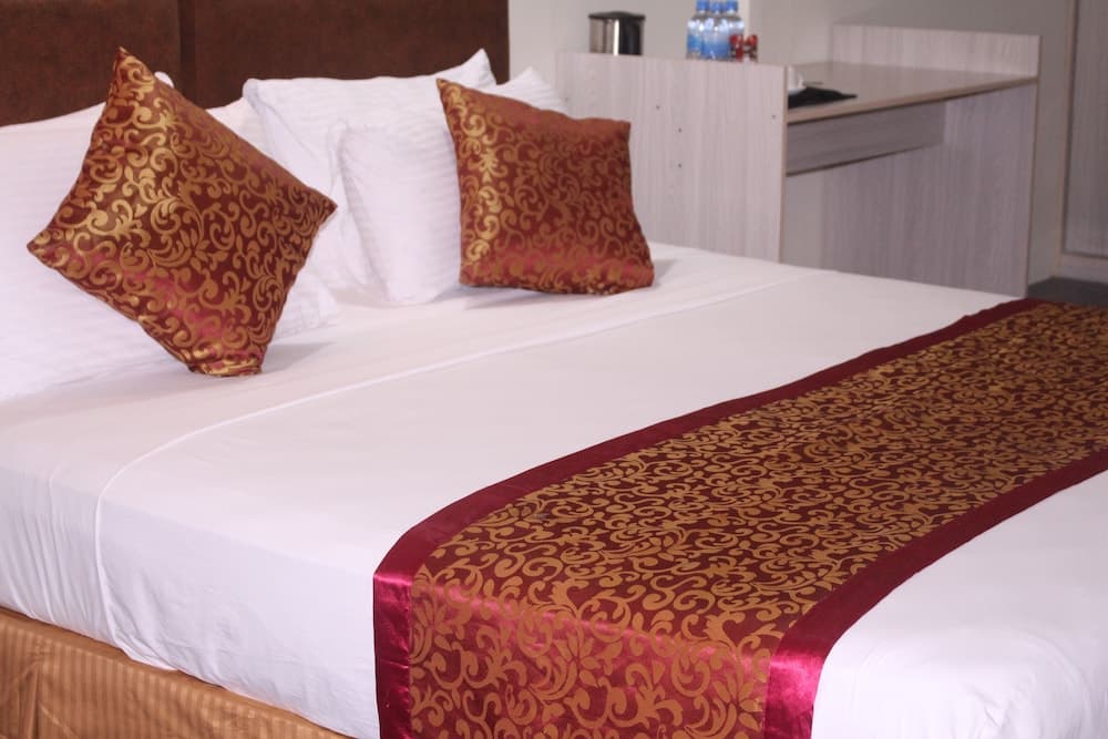 ONE ON INN - View 33