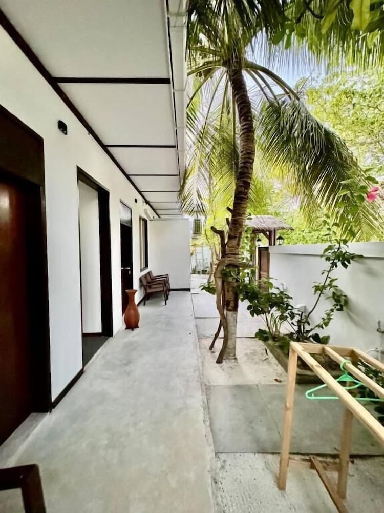 Seascape Retreats Dhigurah - View 20