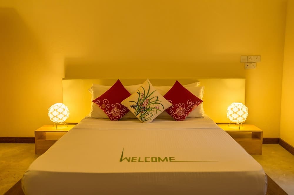 Thoddoo Retreat - View 21