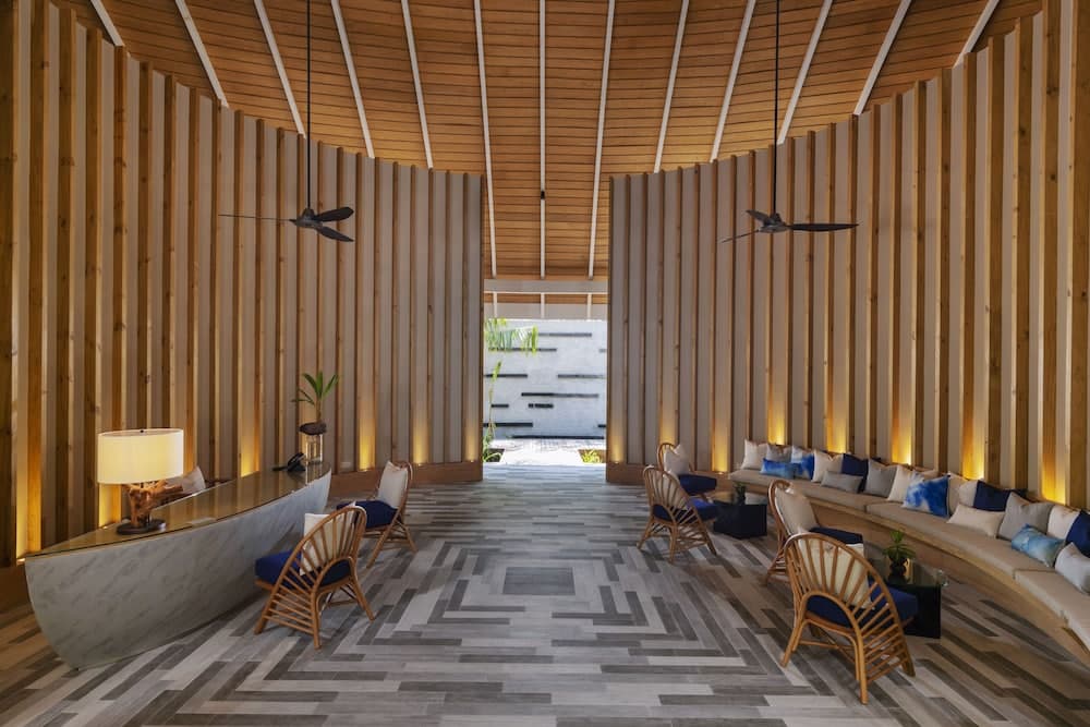 Emerald Faarufushi Resort & Spa - View 207