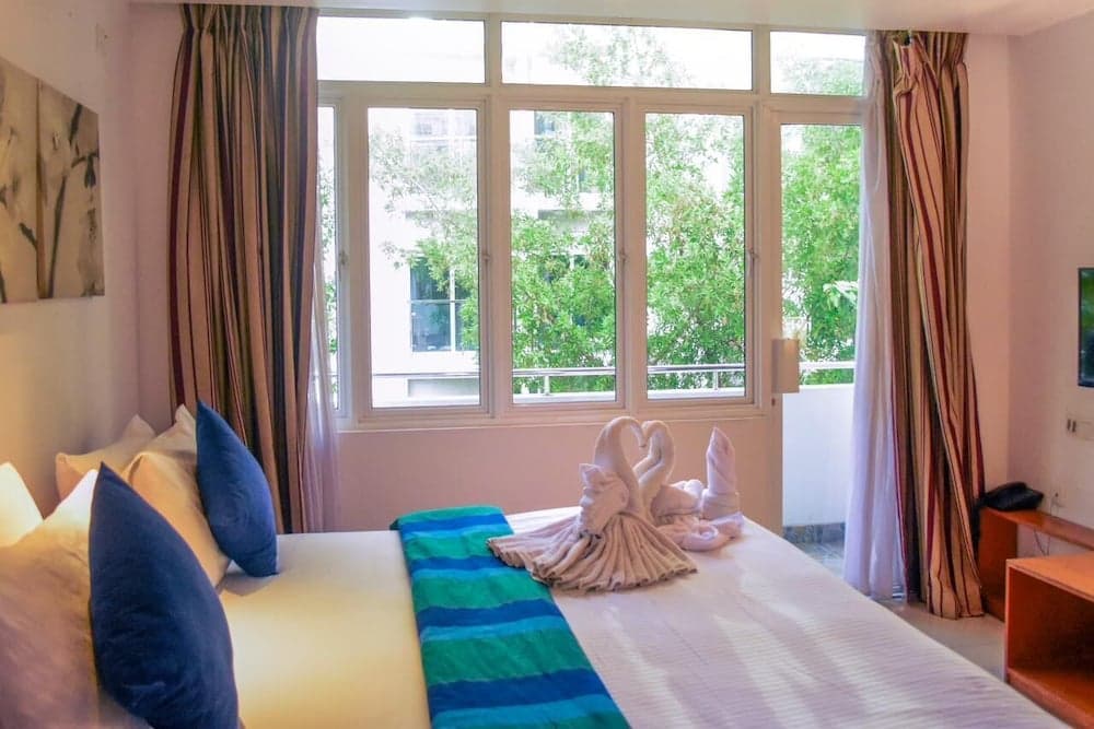Pine Lodge Maldives - View 26