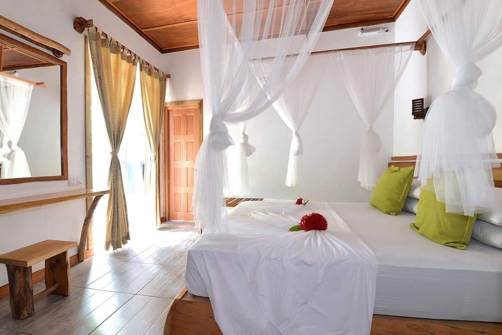 Eden BAANI Lodge - View 11