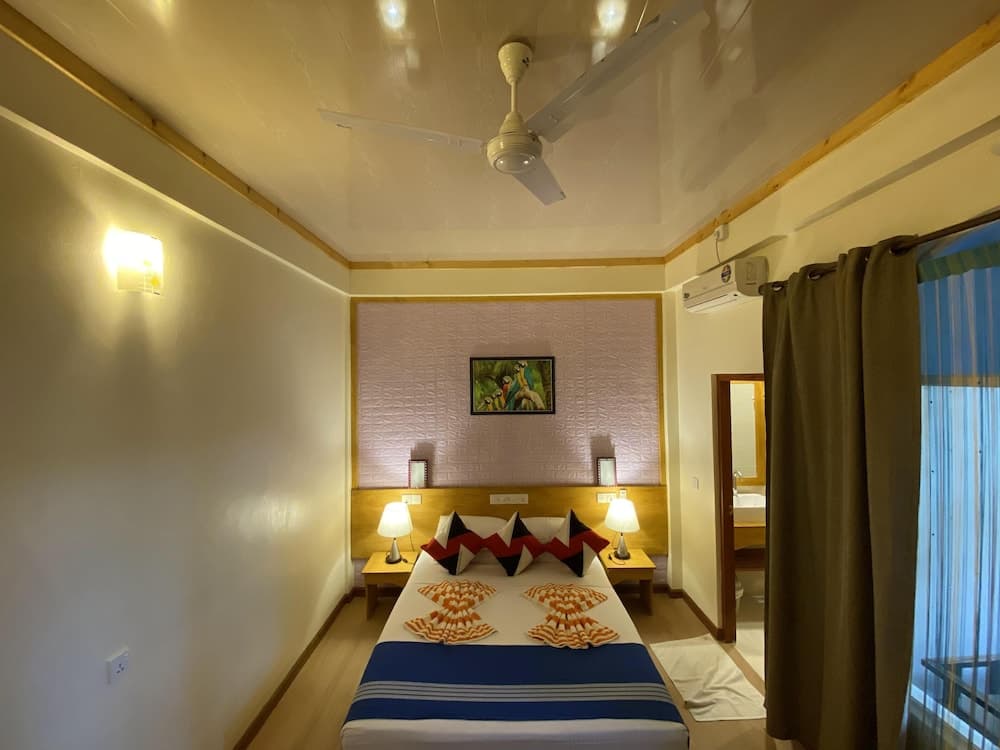 Sunset View Inn - View 2