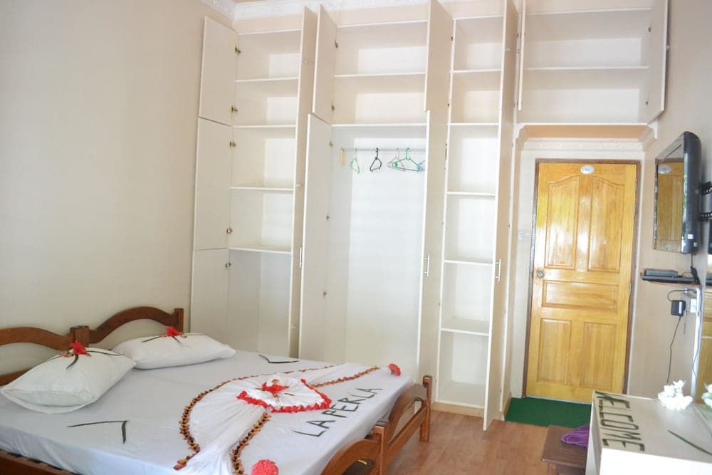 Fulidhoo Laperla Guesthouse - View 8