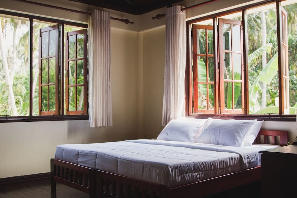 Gurahaana Guest House - View 3