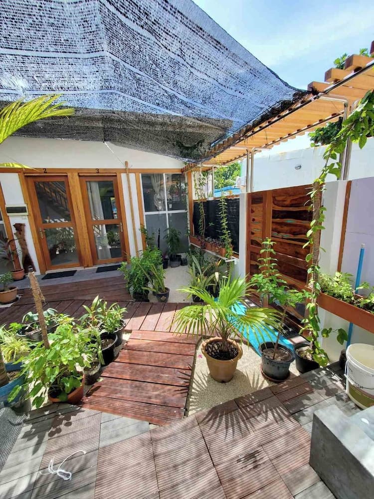 Sun & Surf - View 11