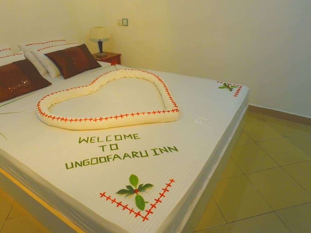 Ungoofaar Inn - View 2