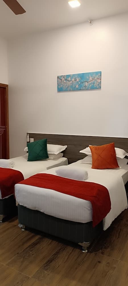 Manta Sky Inn - View 14
