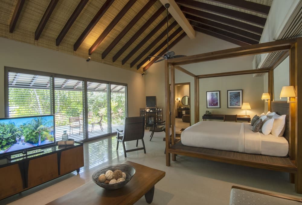 The Residence Maldives at Dhigurah - View 17