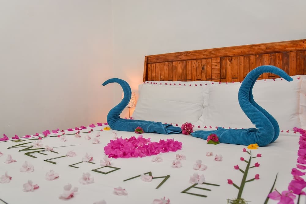 Ithaa Beach Maldives - View 10