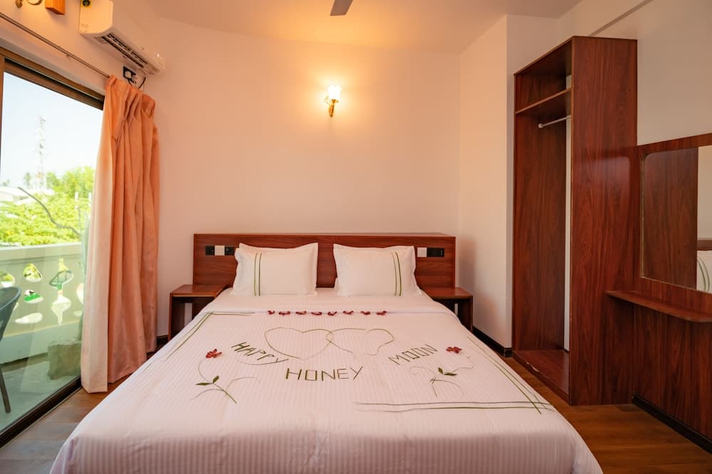 Gaafaru View Inn - View 8