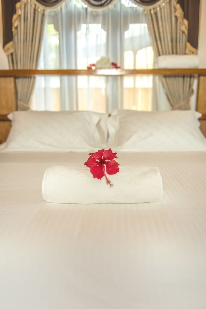 Tropical Biosphere Hotel - View 3