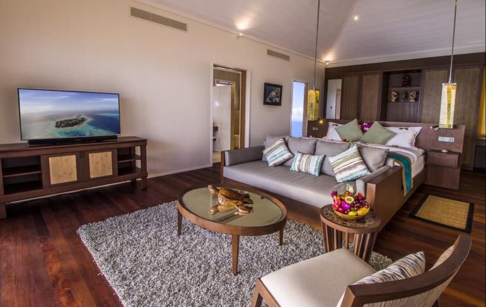 Hurawalhi Island Resort - View 8