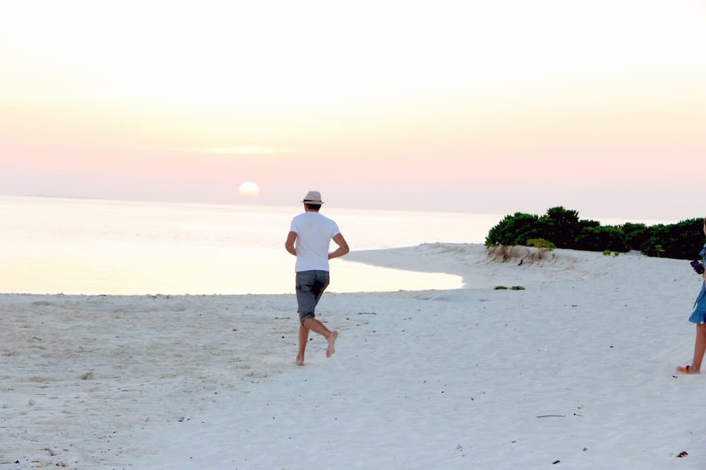 Omadhoo Inn - View 16