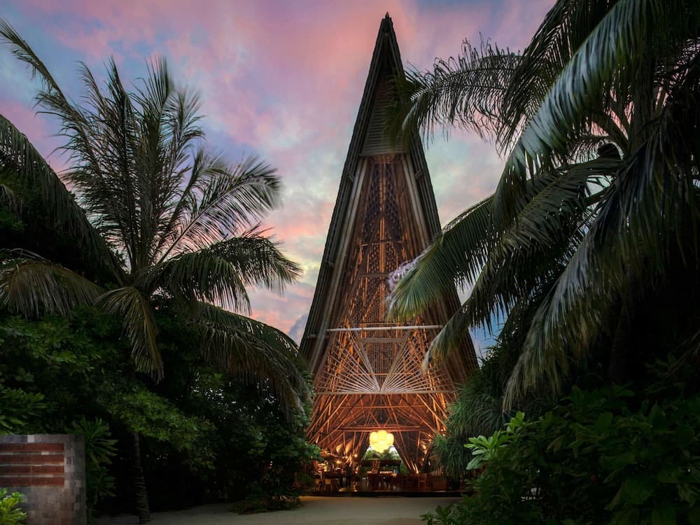 Kuredhivaru Resort & Spa Maldives - View 123