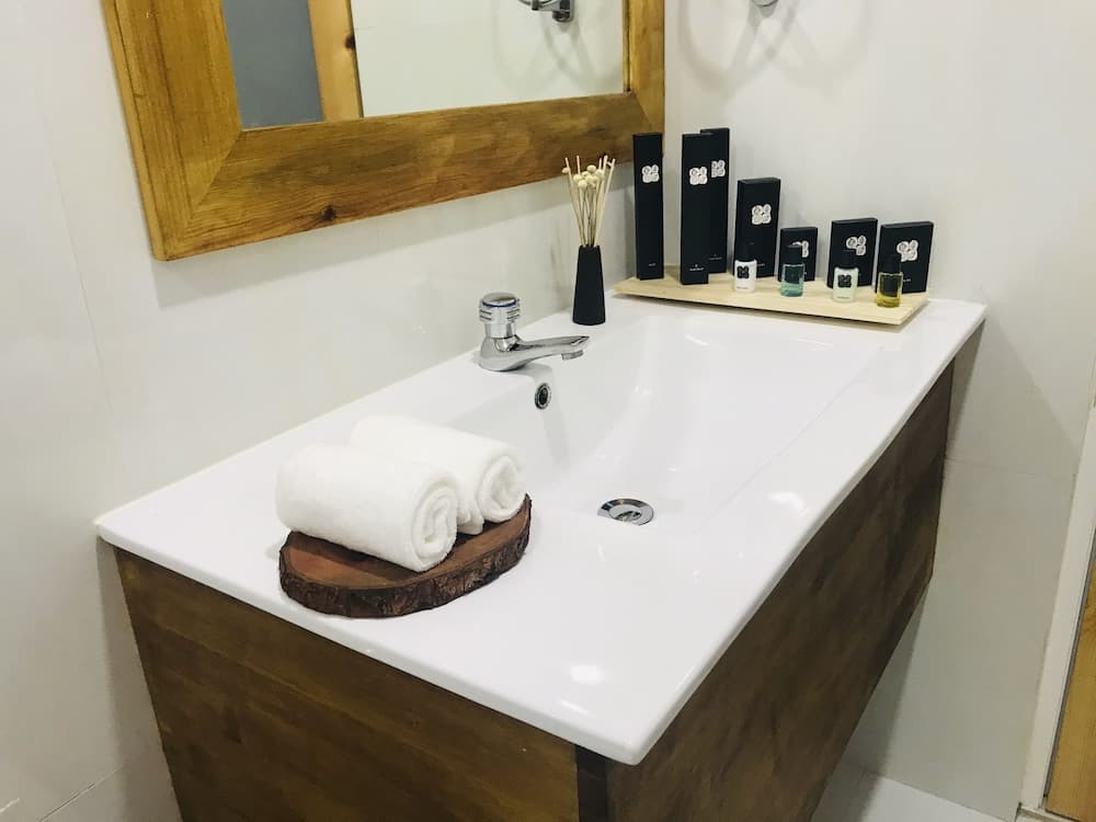 North Edge Inn - View 9