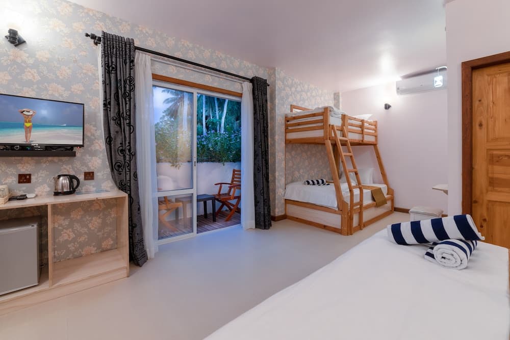 Ostrov Palm Villa - View 4