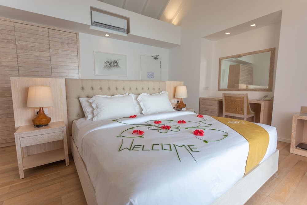 Dhigufaru Island Resort - View 30