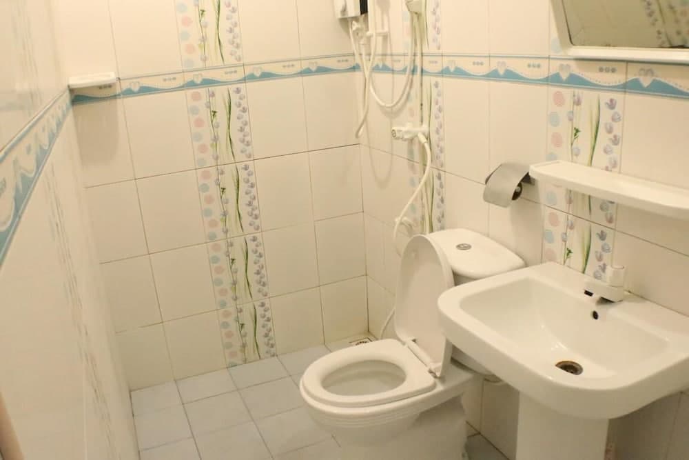 Feridhoo Inn - View 18