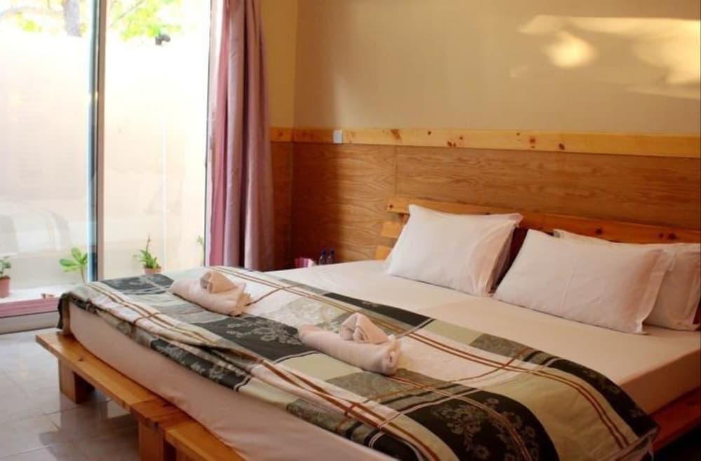 Holiday Lodge - View 14