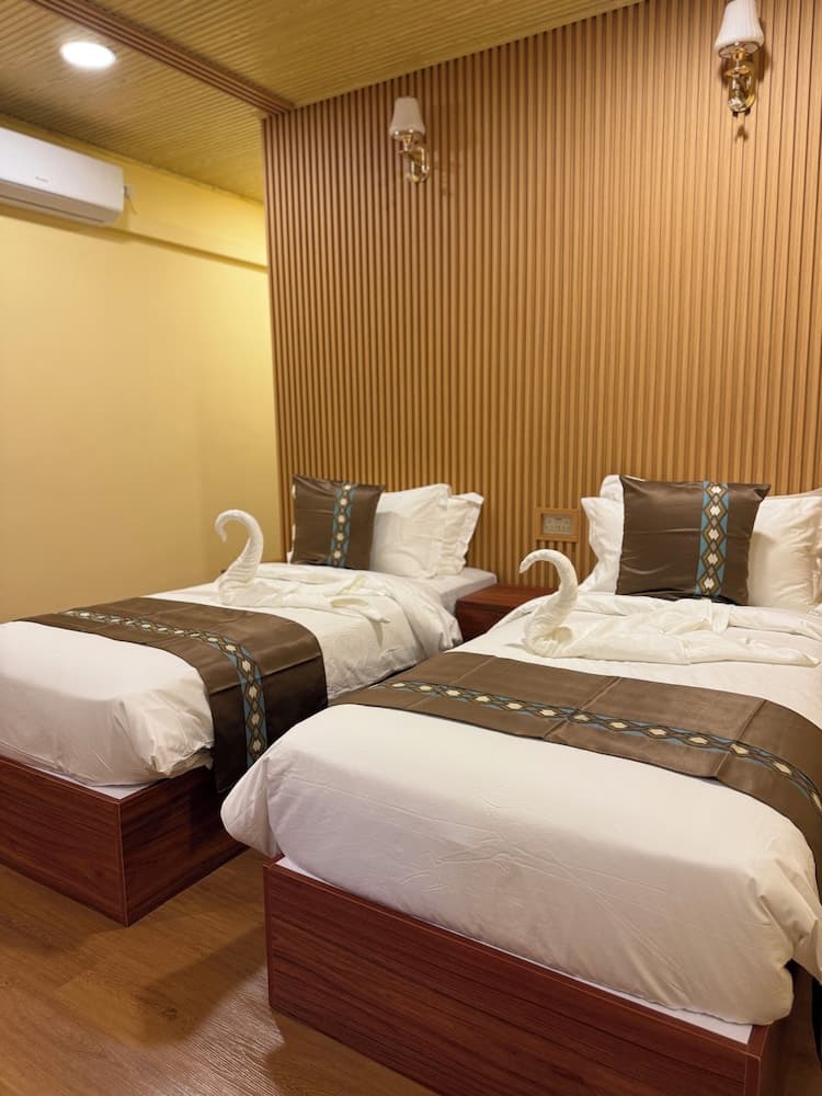 Breeze Haven Surf Retreat - View 24