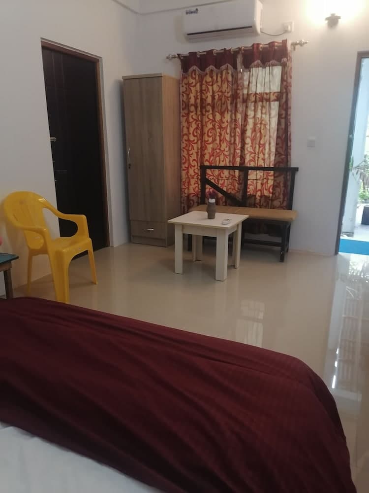 The Rose Garden House - View 2