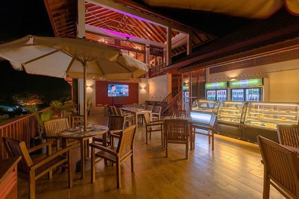 Araamu Hotels Maldives - View 90