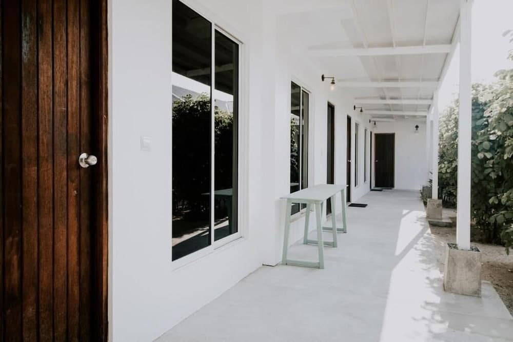 Moro Kihaadhoo - View 4