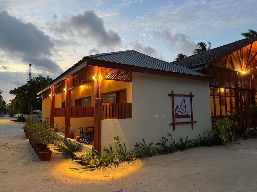 Rattehi Inn at Rakeedhoo - View 23