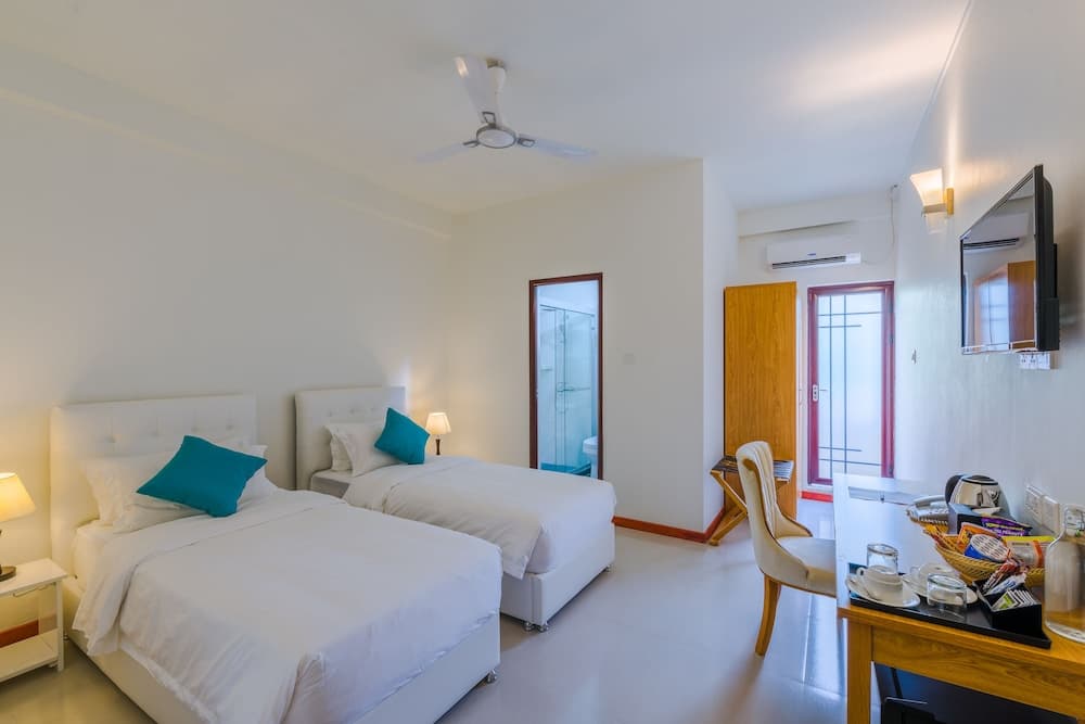 White Sand Dhigurah - View 41