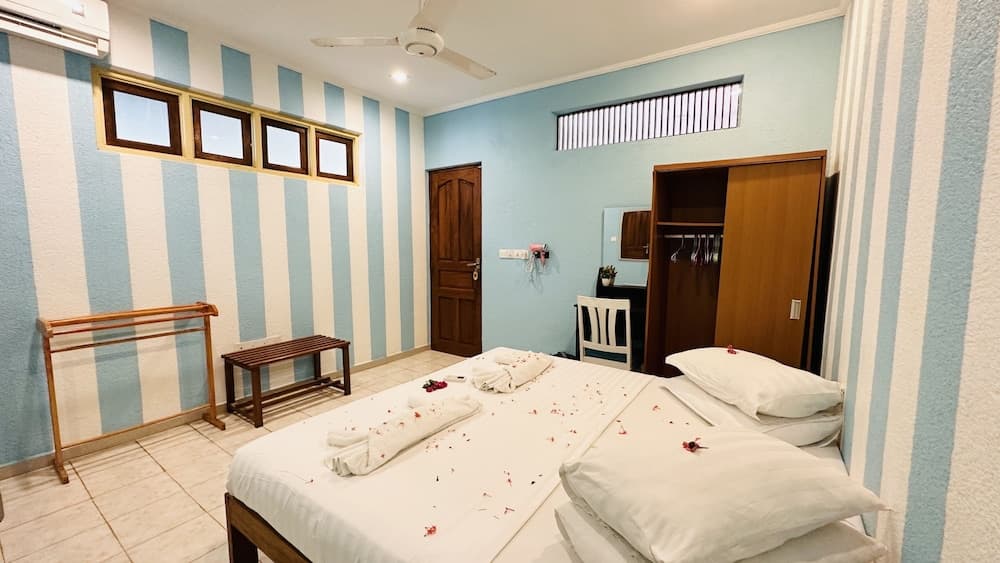 Midsummer Thulusdhoo - View 15