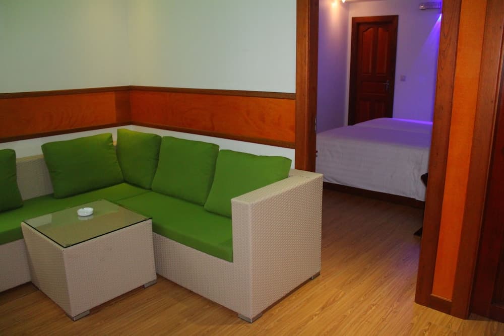 Six In One - View 22