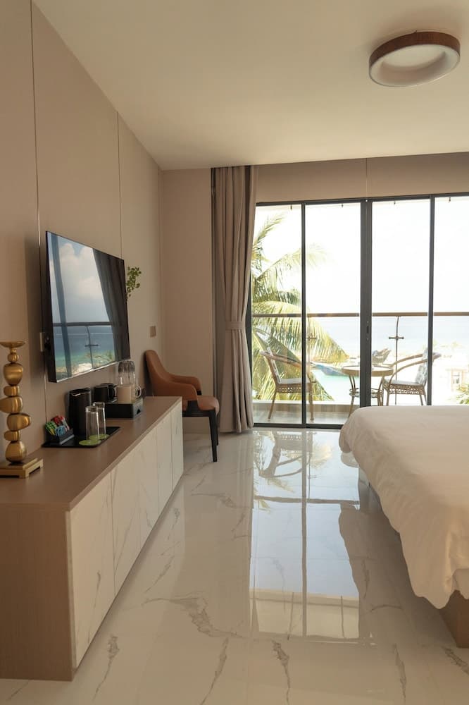 Wings by Hawks Hotels Kamadhoo Baa Atoll - View 28