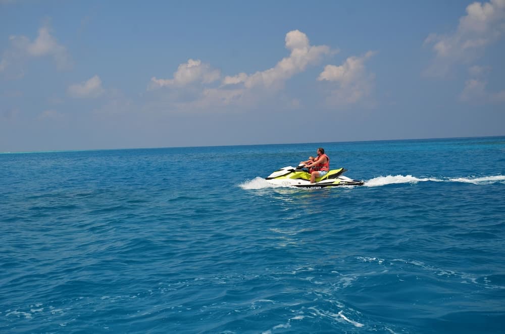 Adroit Beach Inn - View 194