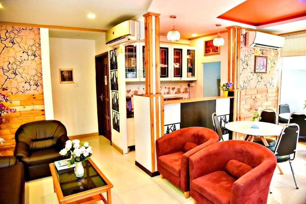 Crystal Crown - View 3