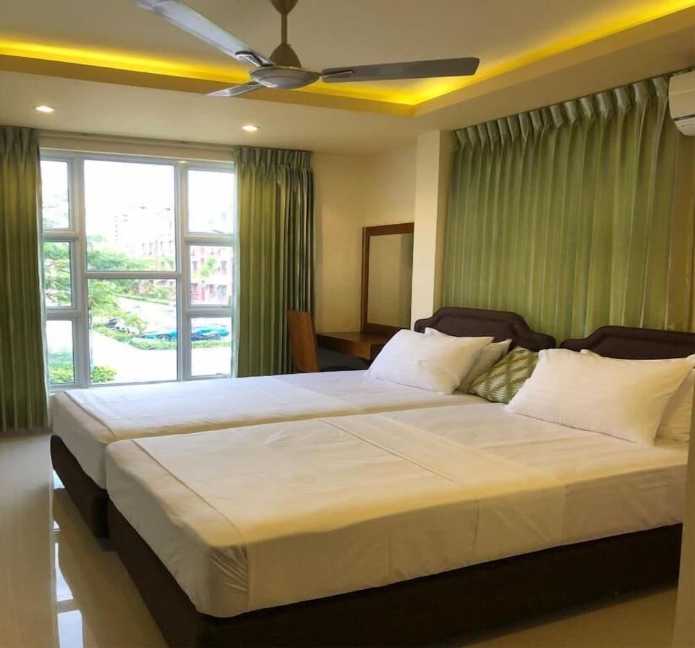 Contento Retreat - View 9