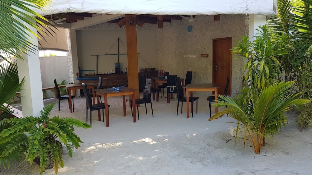 Blue World Dharavandhoo - View 17