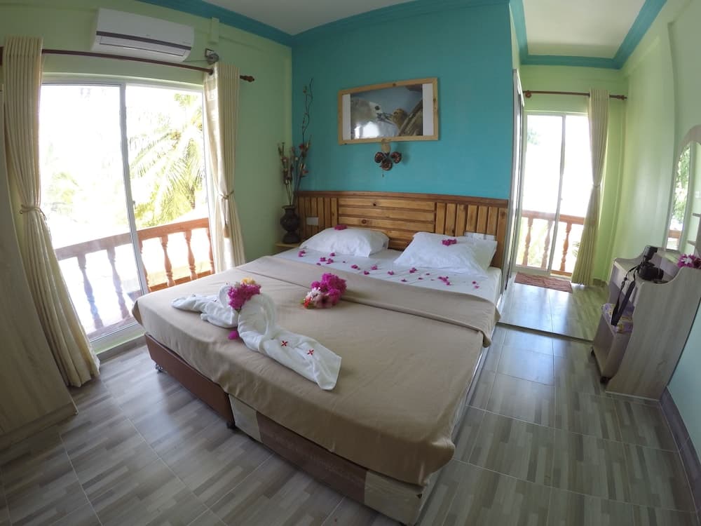 Medhufaru Inn - View 13